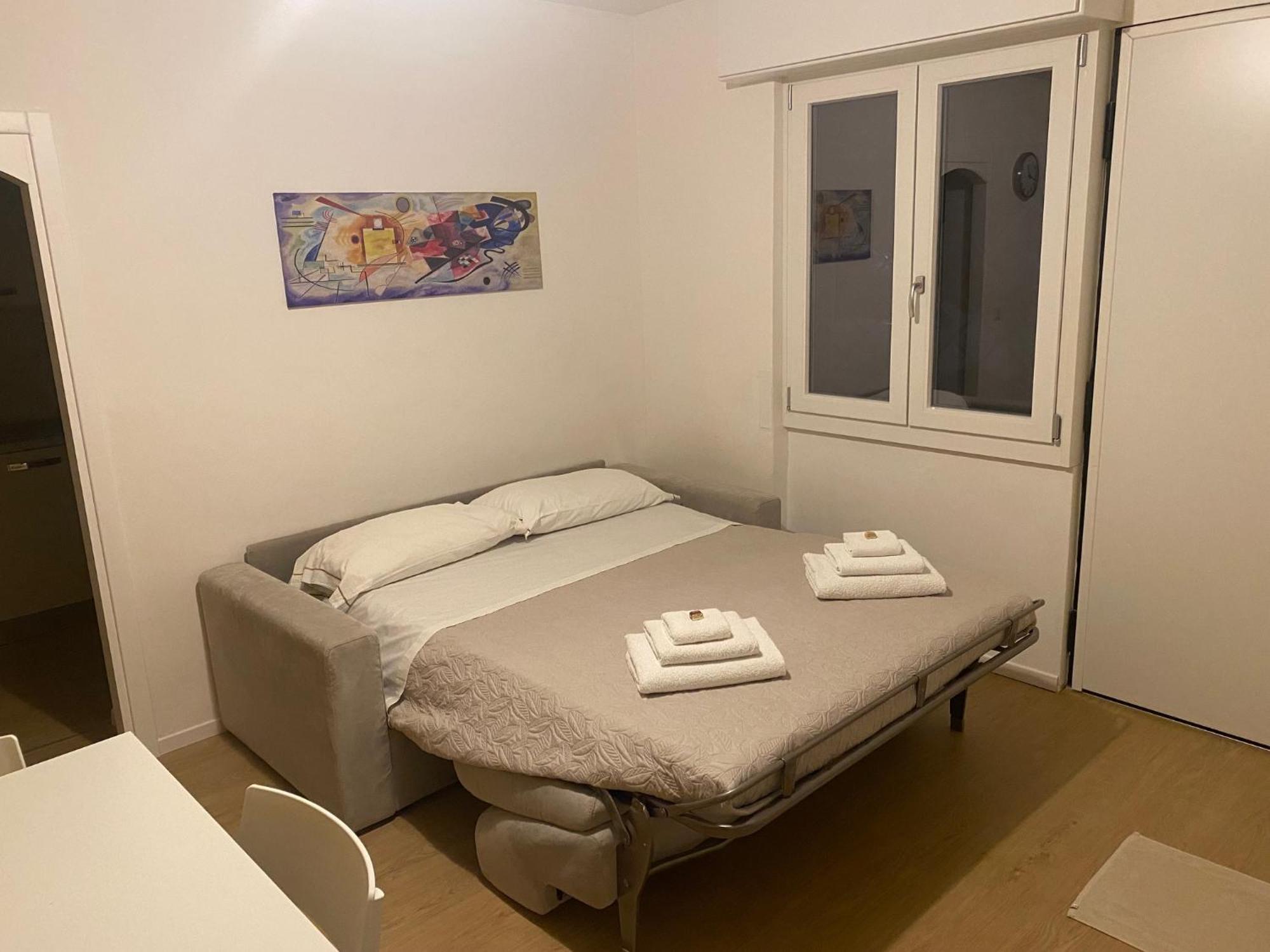 Appartamento In Villa Parabiago Exteriör bild